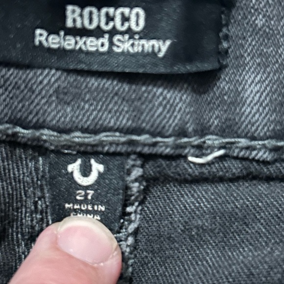 True Religion Rocco Relaxed Skinny 27x30 - Picture 2 of 4